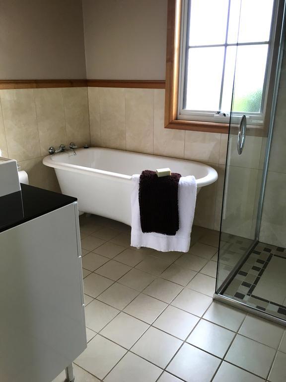 Cable Station Accommodation Стенли Екстериор снимка